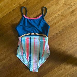 One Piece Swimsuit, Size Medium/7-8 In Girls